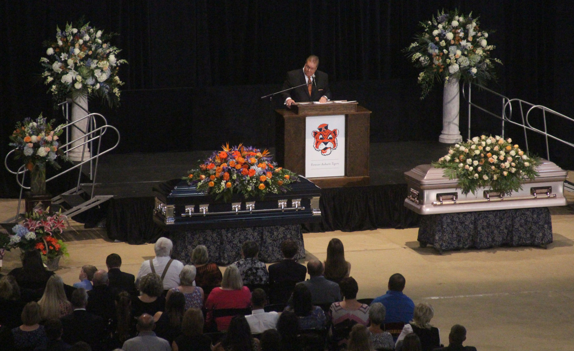 A community remembers Rod and Paula Bramblett at their memorial service